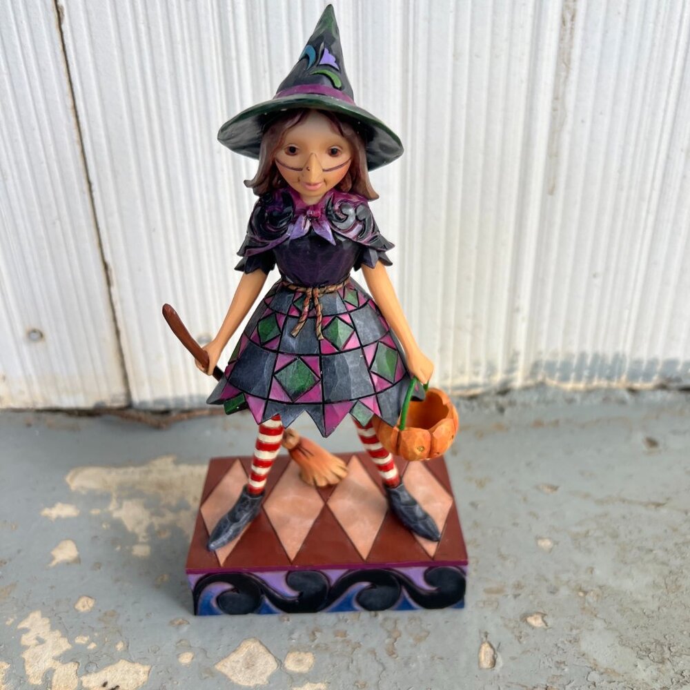 Jim Shore Heartwood Creek 2011 Witch Figurine Witch Way To Candy Halloween  7 in